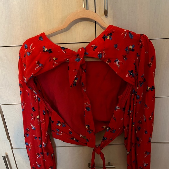 Red floral top - Picture 2 of 2